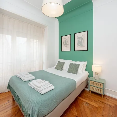 The House - Comfortable For Families & Friends - By Homely Апартаменты Лиссабон