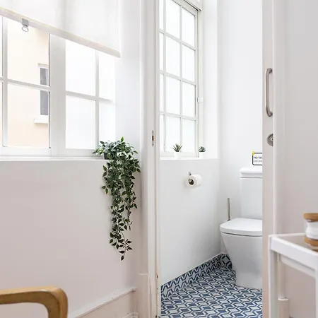 The House - Comfortable For Families & Friends - By Homely *