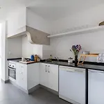 The House - Comfortable For Families & Friends - By Homely Lejlighed *