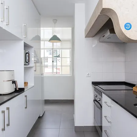 The House - Comfortable For Families & Friends - By Homely *