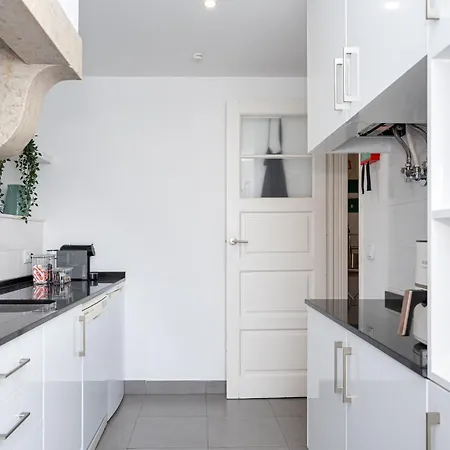 The House - Comfortable For Families & Friends - By Homely Lisboa