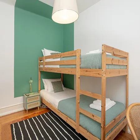 The House - Comfortable For Families & Friends - By Homely * Lisboa