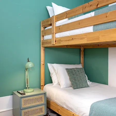 The House - Comfortable For Families & Friends - By Homely * Lisboa