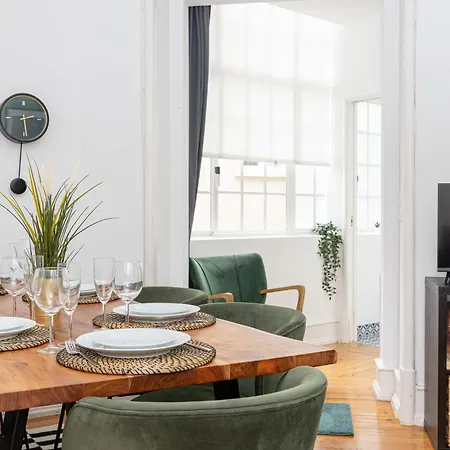 The House - Comfortable For Families & Friends - By Homely *
