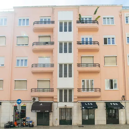 The House - Comfortable For Families & Friends - By Homely ליסבון