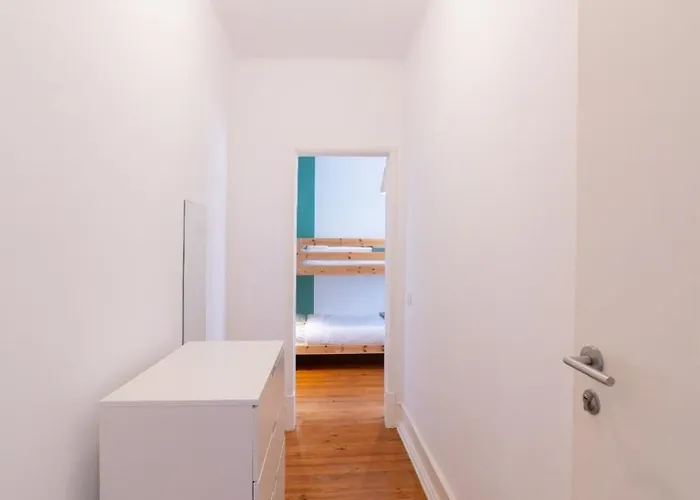 The House - Comfortable For Families & Friends - By Homely * ליסבון